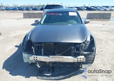 2015 Infiniti Q40 из США, поврежденный, VIN JN1CV6AP9FM502037